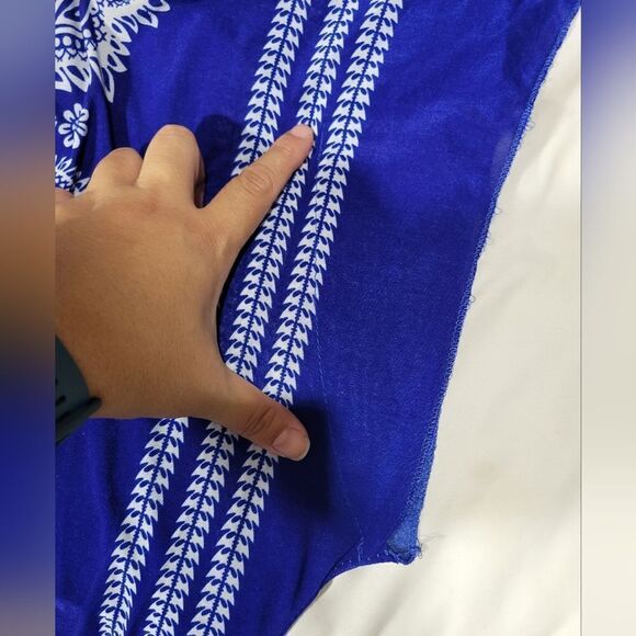 Blue tunic/cover up one size fits most - Picture 2 of 7